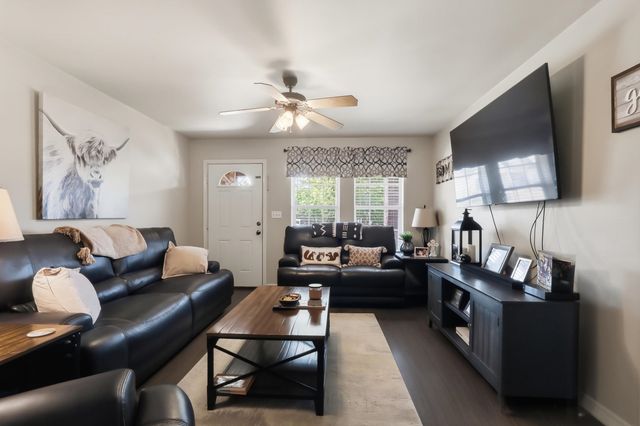 401 Crosby, Lindale, TX 75771