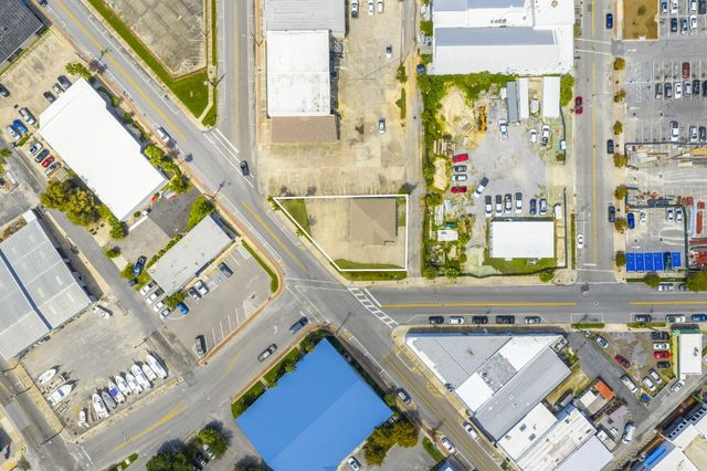 108 4th Street, Panama City, FL 32401