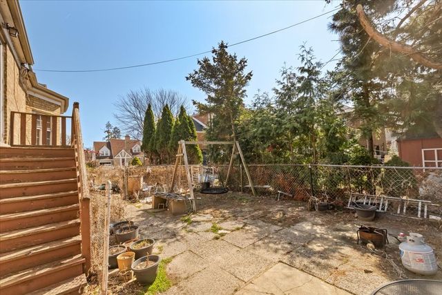 6956 N Kenton Avenue, Lincolnwood, IL 60712