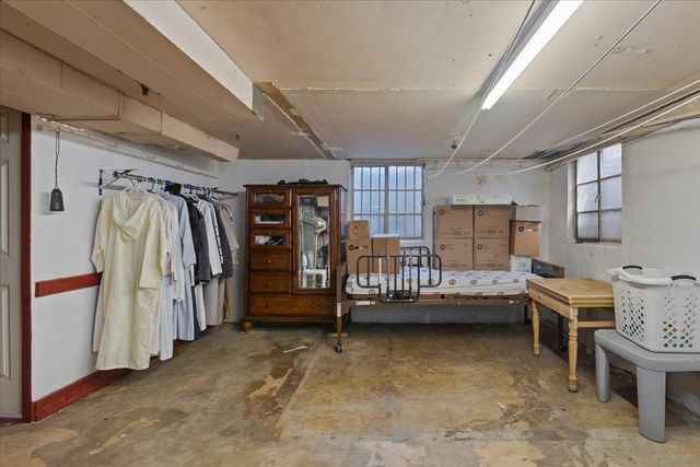 6956 N Kenton Avenue, Lincolnwood, IL 60712