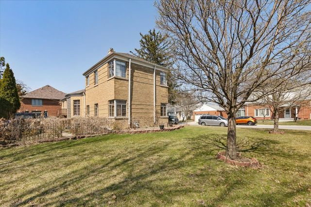 6956 N Kenton Avenue, Lincolnwood, IL 60712