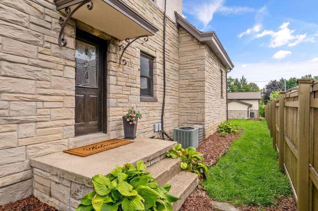 367 E Jenkins Avenue, Columbus, OH 43207