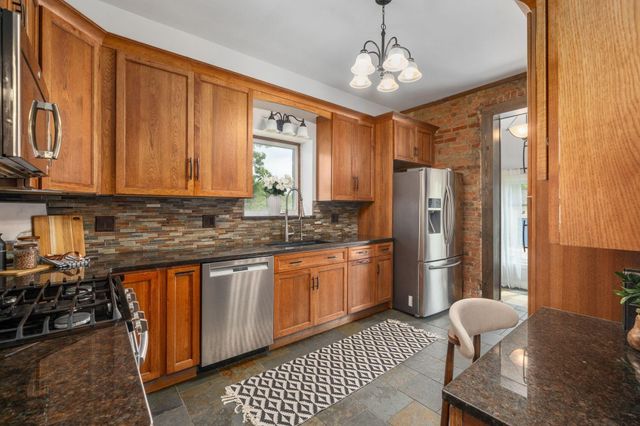 367 E Jenkins Avenue, Columbus, OH 43207