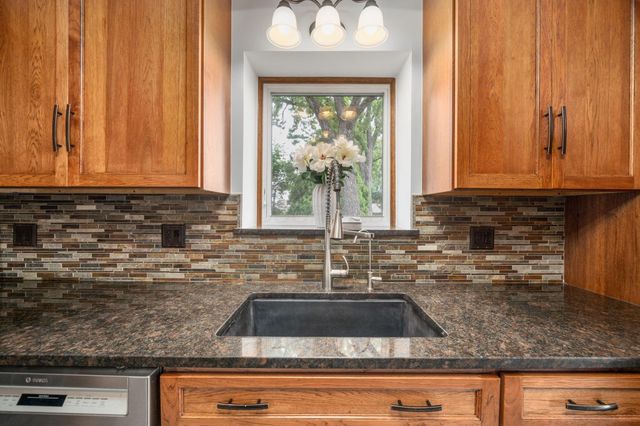 367 E Jenkins Avenue, Columbus, OH 43207