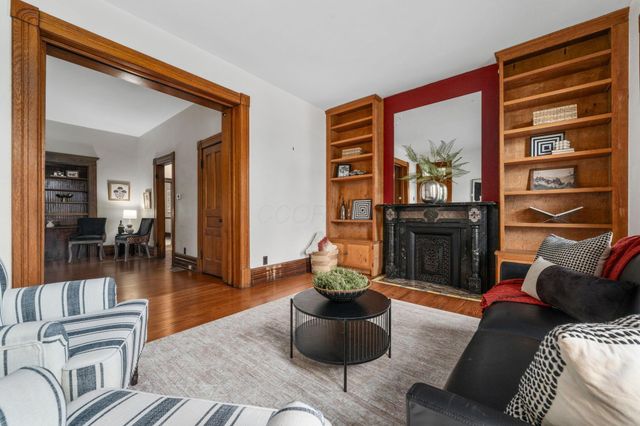 367 E Jenkins Avenue, Columbus, OH 43207