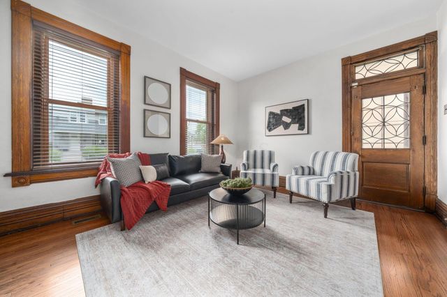 367 E Jenkins Avenue, Columbus, OH 43207