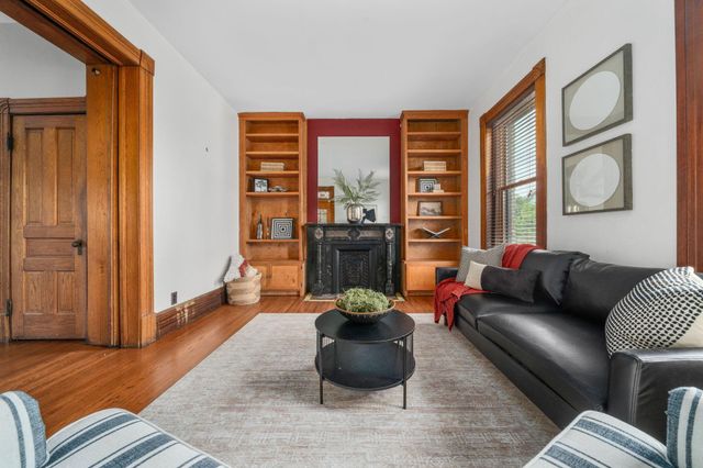 367 E Jenkins Avenue, Columbus, OH 43207