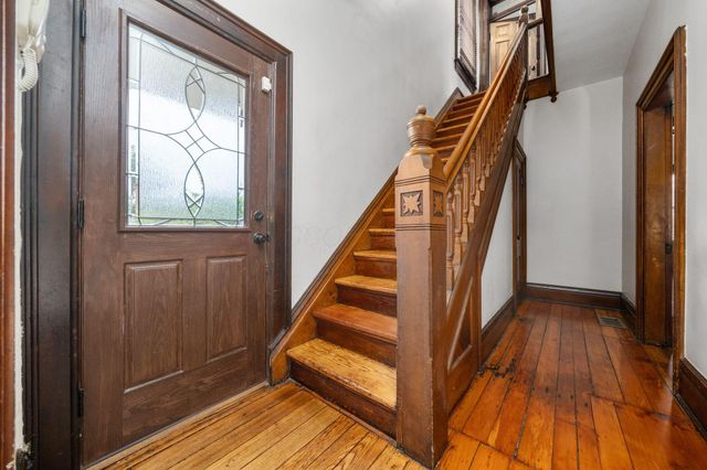 367 E Jenkins Avenue, Columbus, OH 43207