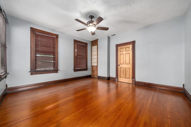 367 E Jenkins Avenue, Columbus, OH 43207