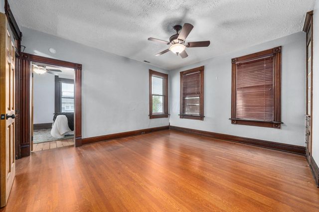 367 E Jenkins Avenue, Columbus, OH 43207