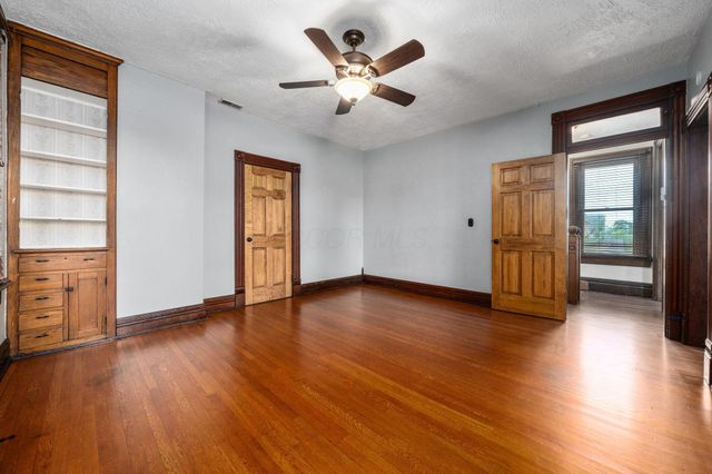 367 E Jenkins Avenue, Columbus, OH 43207