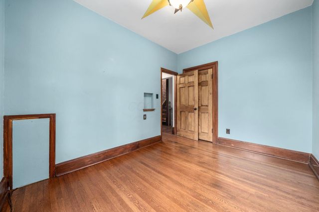 367 E Jenkins Avenue, Columbus, OH 43207