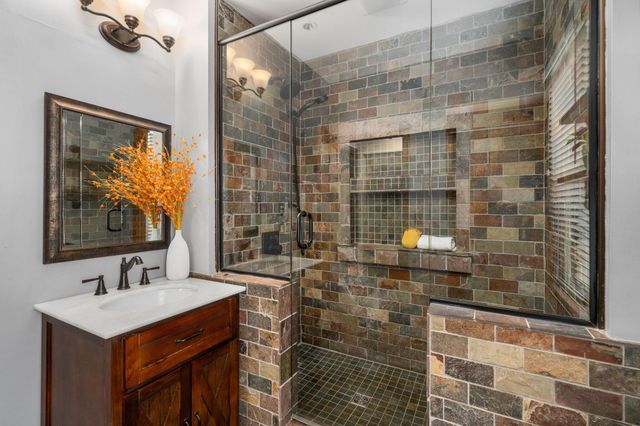 367 E Jenkins Avenue, Columbus, OH 43207