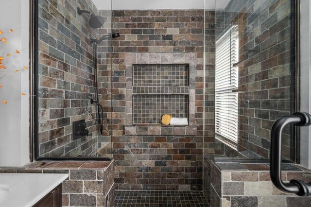 367 E Jenkins Avenue, Columbus, OH 43207