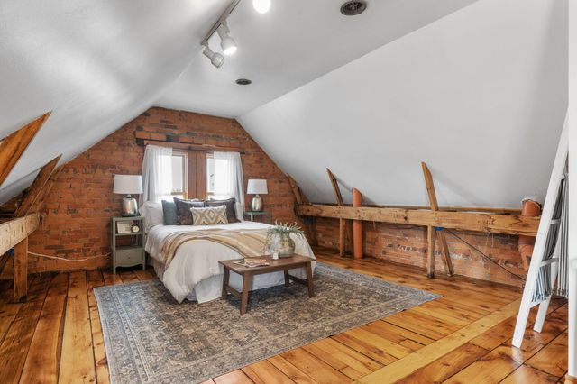 367 E Jenkins Avenue, Columbus, OH 43207