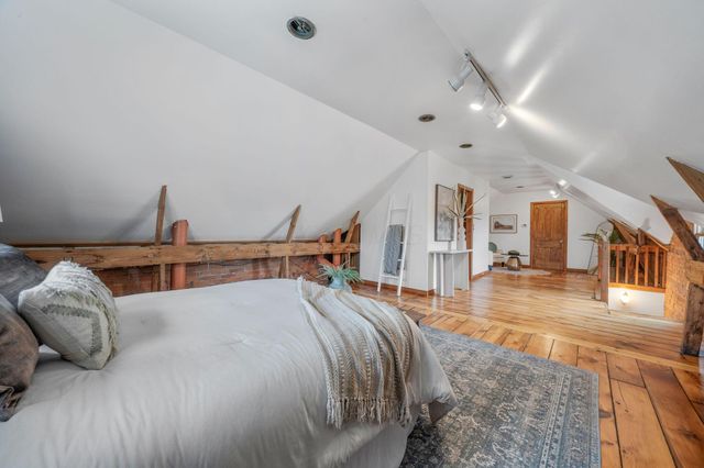 367 E Jenkins Avenue, Columbus, OH 43207