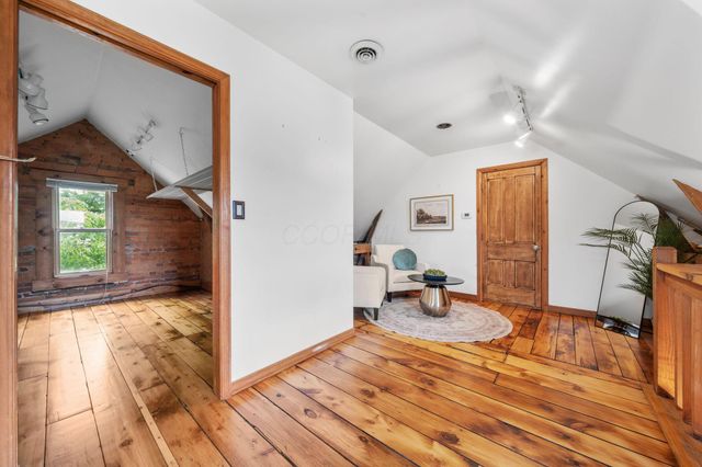 367 E Jenkins Avenue, Columbus, OH 43207