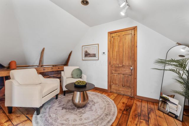 367 E Jenkins Avenue, Columbus, OH 43207