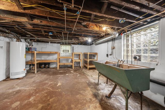 367 E Jenkins Avenue, Columbus, OH 43207