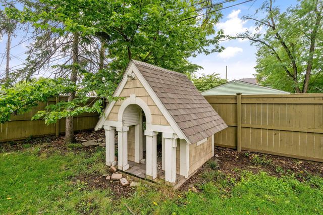 367 E Jenkins Avenue, Columbus, OH 43207
