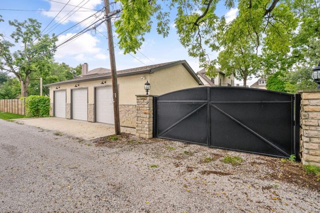 367 E Jenkins Avenue, Columbus, OH 43207