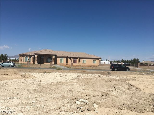 2241 South Toiyabe Avenue, Pahrump, NV 89048