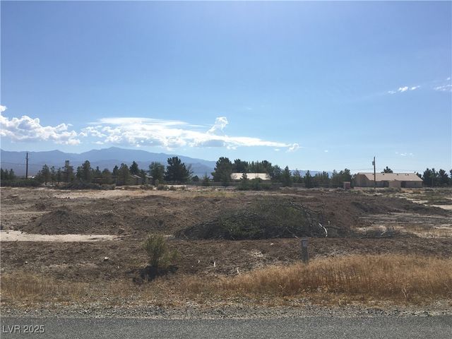 2241 South Toiyabe Avenue, Pahrump, NV 89048