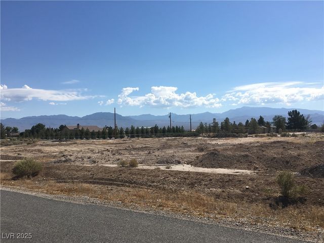 2241 South Toiyabe Avenue, Pahrump, NV 89048