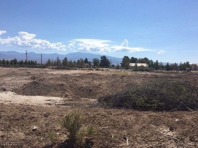 2241 South Toiyabe Avenue, Pahrump, NV 89048