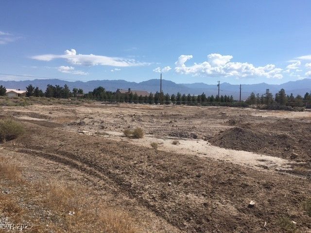 2241 South Toiyabe Avenue, Pahrump, NV 89048