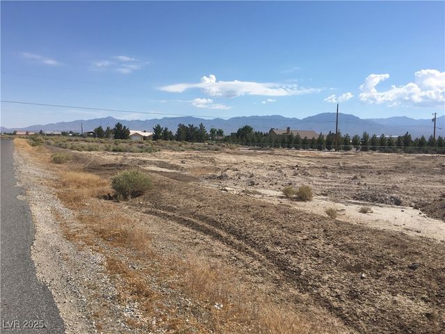 2241 South Toiyabe Avenue, Pahrump, NV 89048