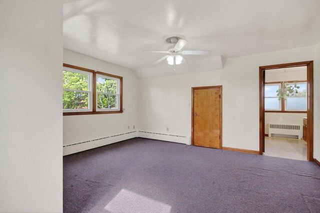 4076 N 90th STREET, Milwaukee, WI 53222