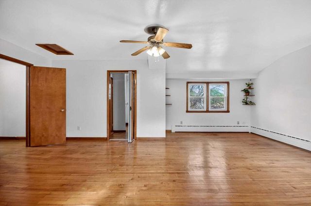 4076 N 90th STREET, Milwaukee, WI 53222