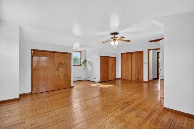 4076 N 90th STREET, Milwaukee, WI 53222