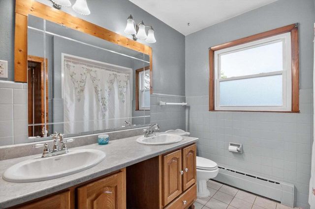 4076 N 90th STREET, Milwaukee, WI 53222