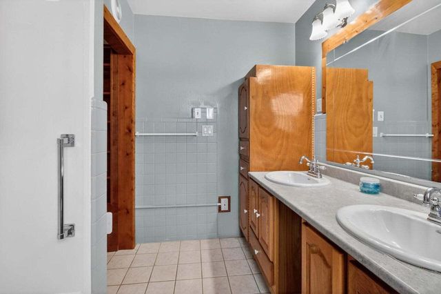 4076 N 90th STREET, Milwaukee, WI 53222