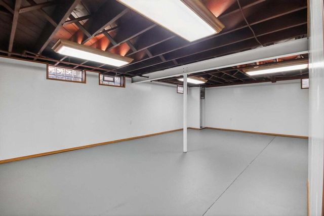 4076 N 90th STREET, Milwaukee, WI 53222