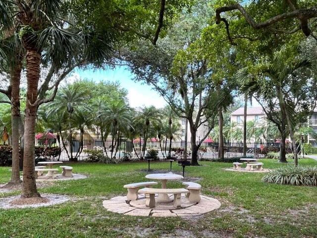 201 Foxtail Drive G1, Greenacres, FL 33415