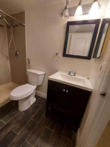 201 Foxtail Drive G1, Greenacres, FL 33415