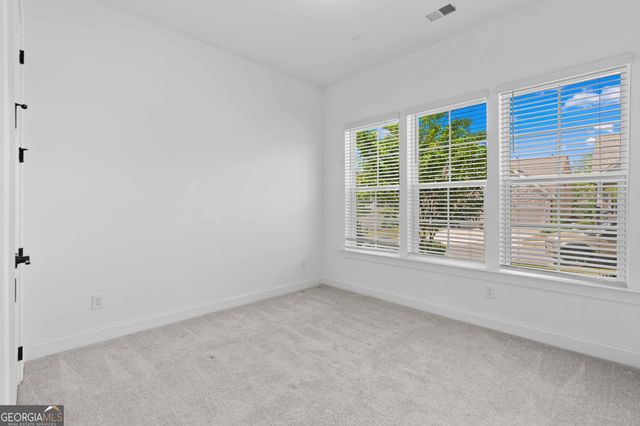 6931 Scenic Overlook Trace, Flowery Branch, GA 30542