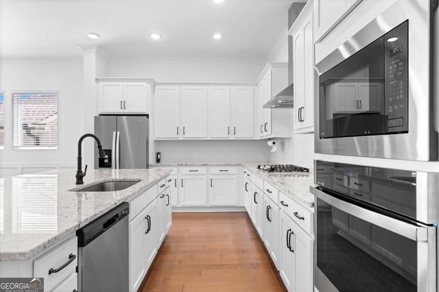 6931 Scenic Overlook Trace, Flowery Branch, GA 30542