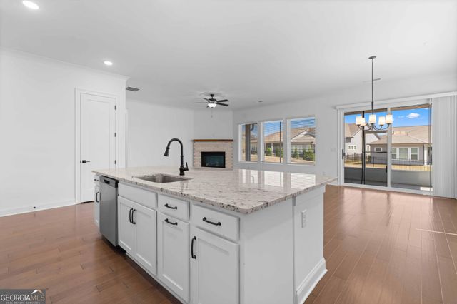 6931 Scenic Overlook Trace, Flowery Branch, GA 30542