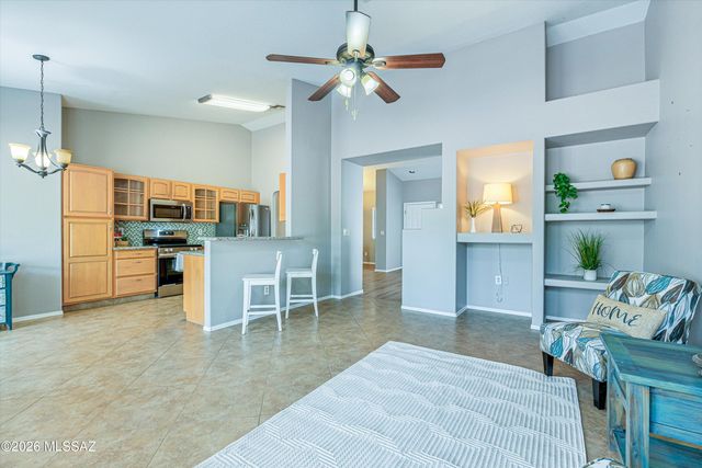 7600 W Summer Sun Lane, Tucson, AZ 85743