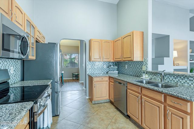 7600 W Summer Sun Lane, Tucson, AZ 85743