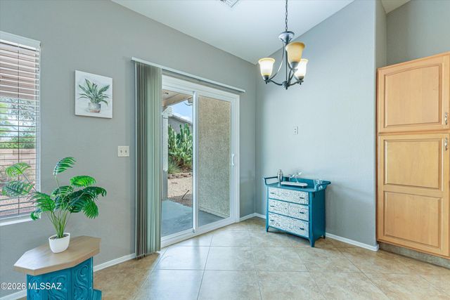 7600 W Summer Sun Lane, Tucson, AZ 85743