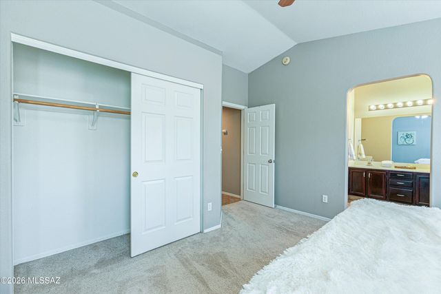 7600 W Summer Sun Lane, Tucson, AZ 85743