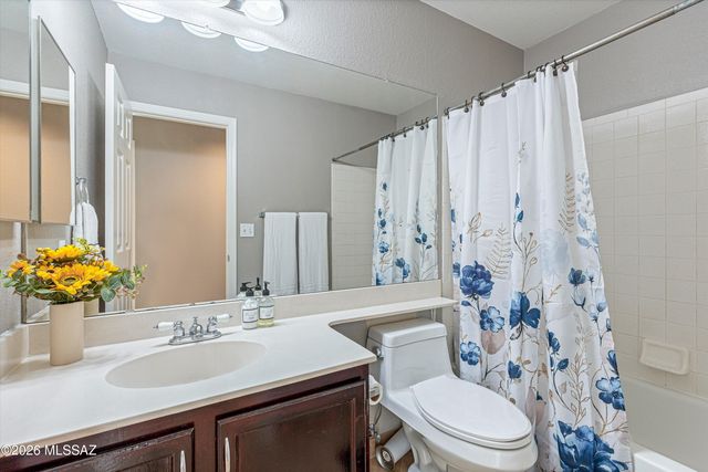 7600 W Summer Sun Lane, Tucson, AZ 85743