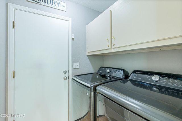 7600 W Summer Sun Lane, Tucson, AZ 85743