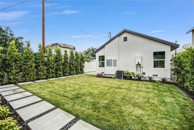 723 Chestnut Avenue, Los Angeles, CA 90042