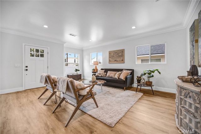 723 Chestnut Avenue, Los Angeles, CA 90042